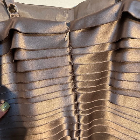 BCBGMaxAzira Cocktail Dress Shimmery Taupe Size 6 - Picture 6 of 7